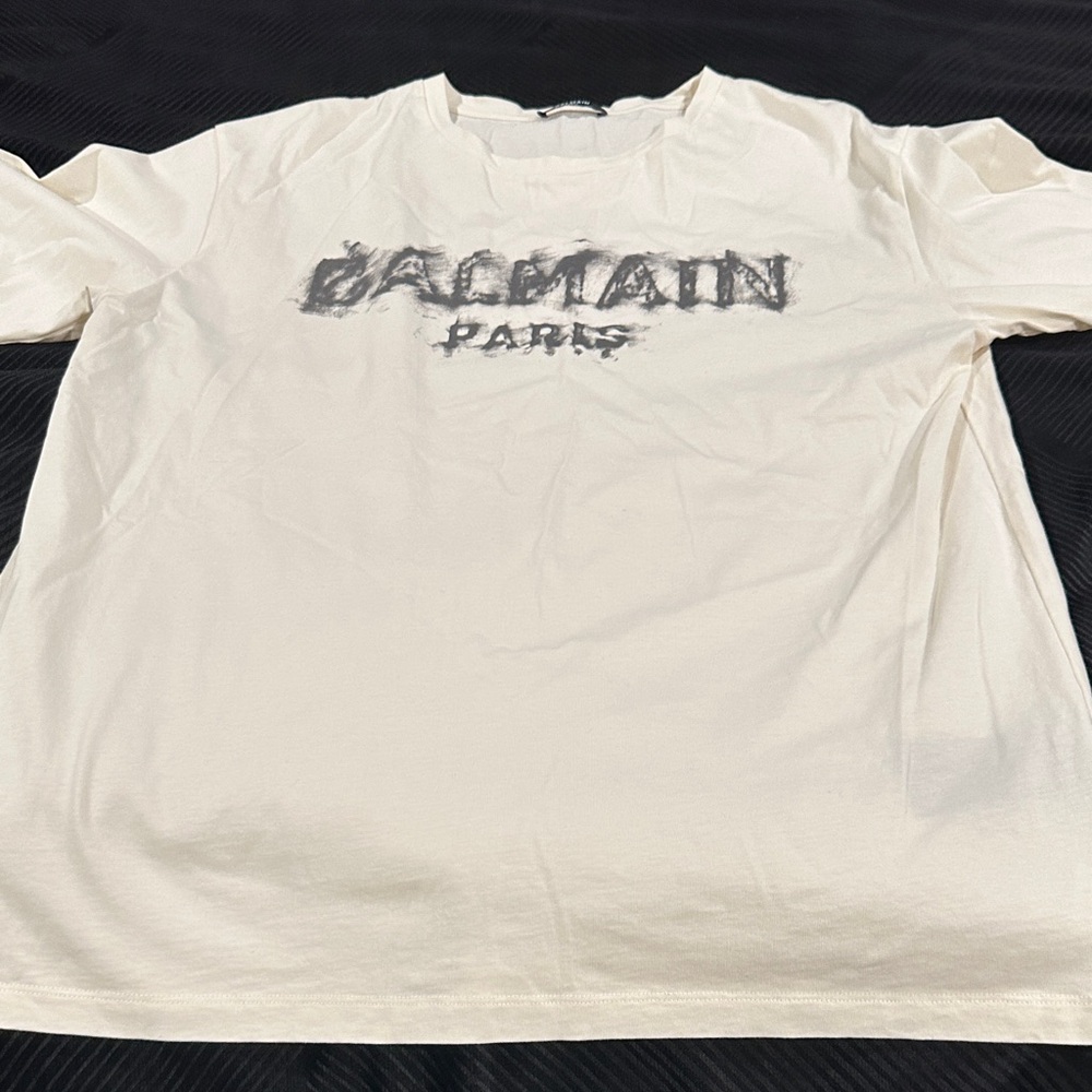 Balmain Men’s Cream T-Shirt with Black Logo